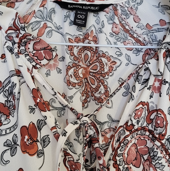 Banana Republic Petite Peasant Midi Dress, 00, XXS. Floral Pattern - Picture 4 of 6